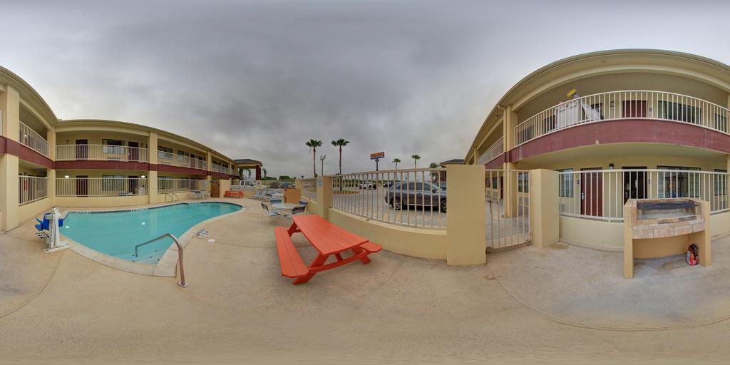 موتيل Raymondville ديلوكس إن آند سويتس المظهر الخارجي الصورة